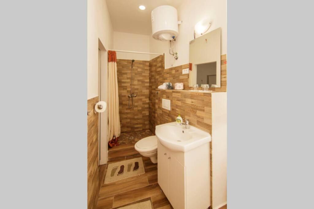 Apartment Esa Komiža Buitenkant foto