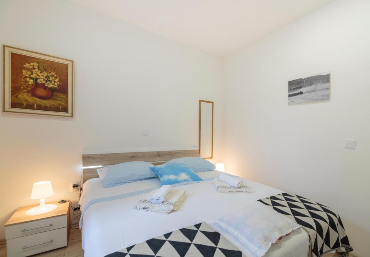 Apartment Esa Komiža Buitenkant foto