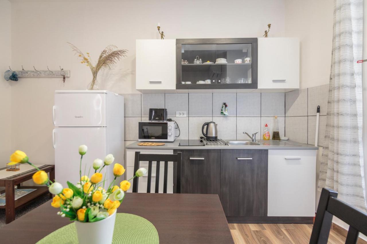 Apartment Esa Komiža Buitenkant foto